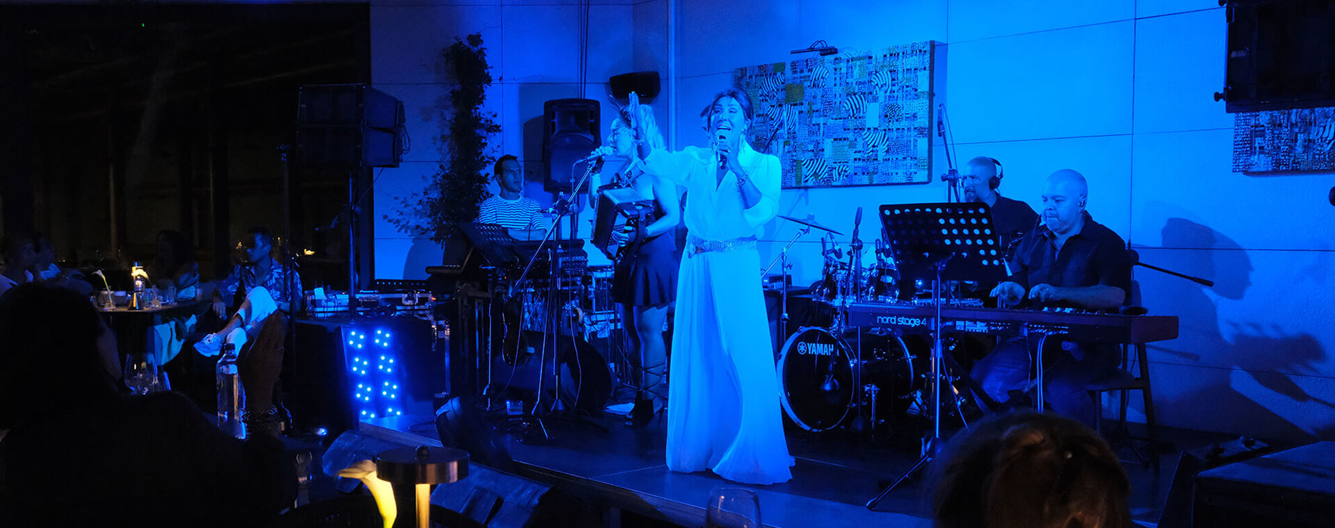 Sanatın, müziğin ve doğanın buluştuğu; konserler, sergiler, Etkinlikler ve atölyelerle Bodrum’da yaşayan kültür merkezi.