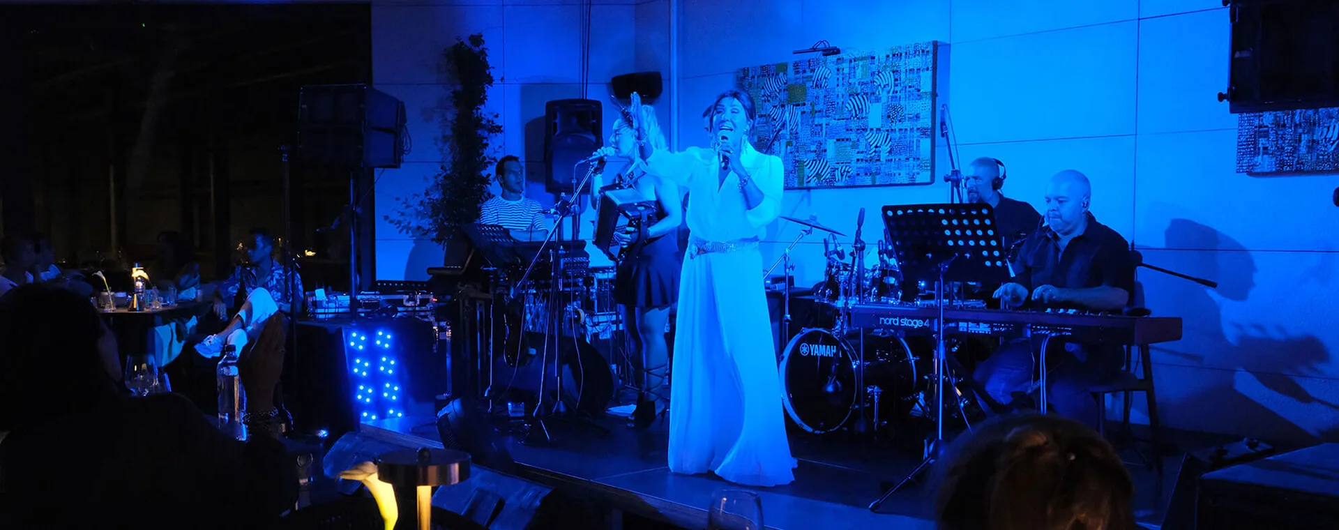 Sanatın, müziğin ve doğanın buluştuğu; konserler, sergiler, Etkinlikler ve atölyelerle Bodrum’da yaşayan kültür merkezi.