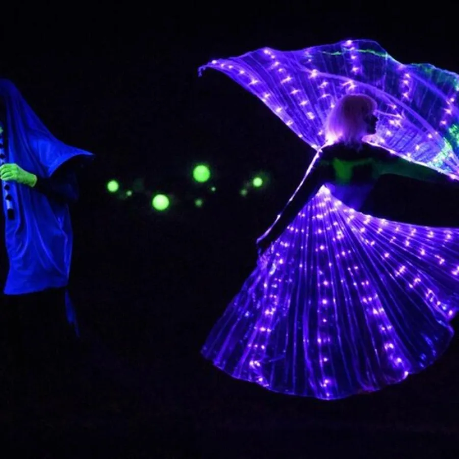 Bir Günde Bin Dans - Blacklight Theatre