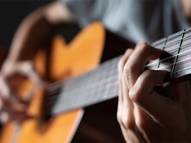 Klasik Gitar