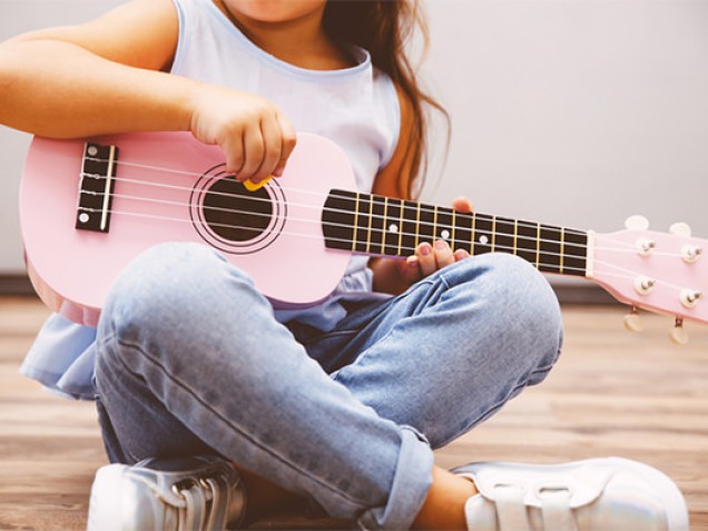 UKULELE