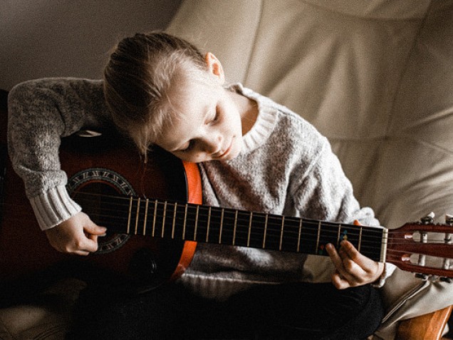 UKULELE (8+)