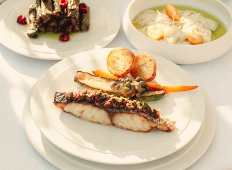 classic meyhane table