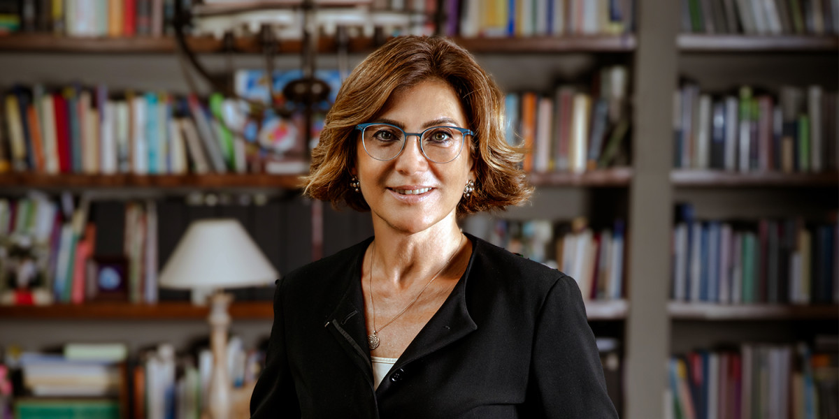 Aylin Gezgüç Söyleşi ve İmza